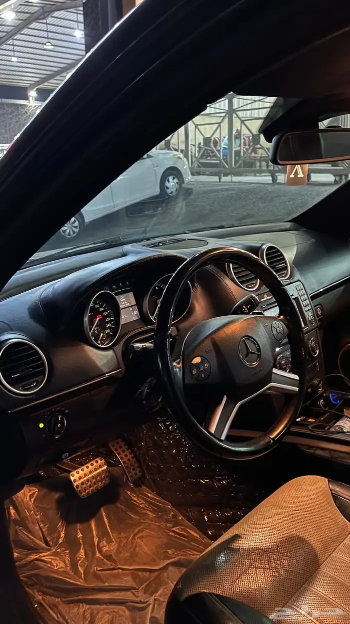 مرسيدس GL500 15