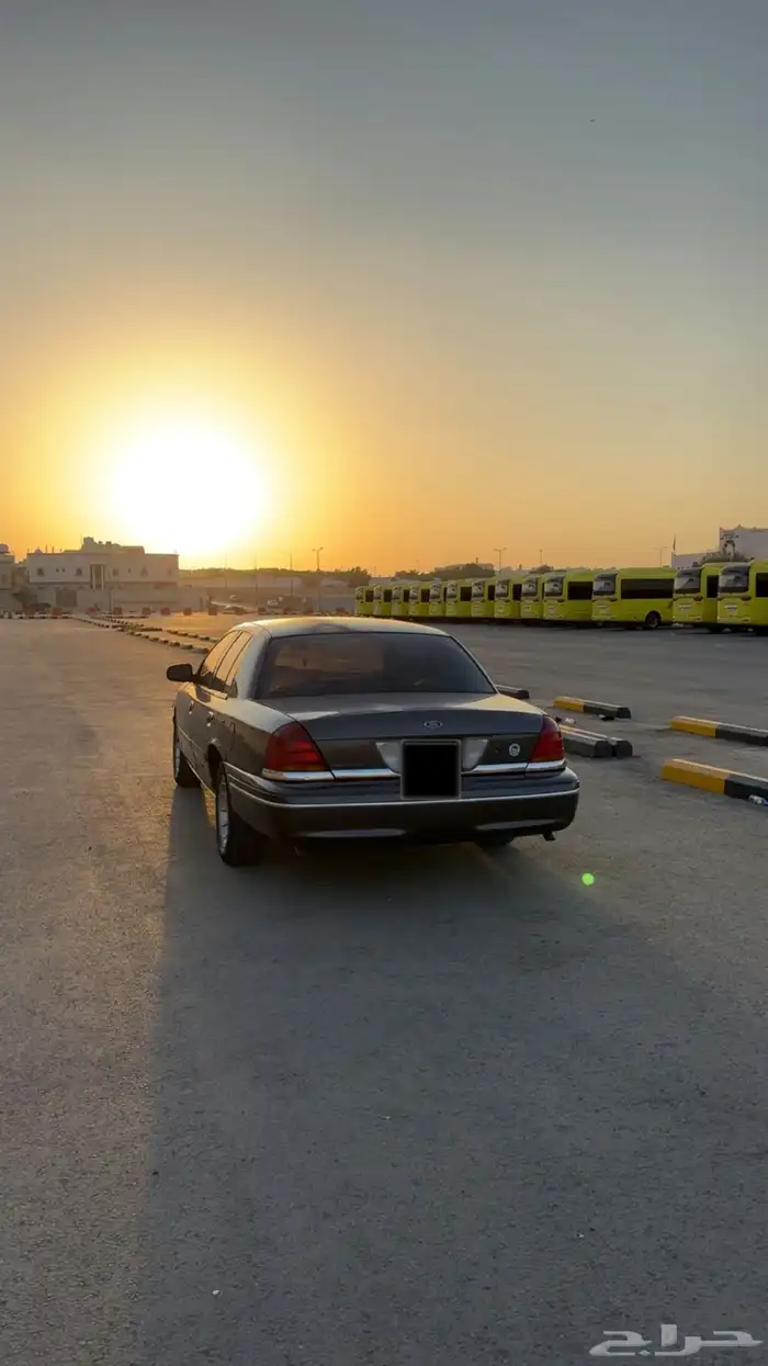 فورد كراون فكتوريا 2001 6