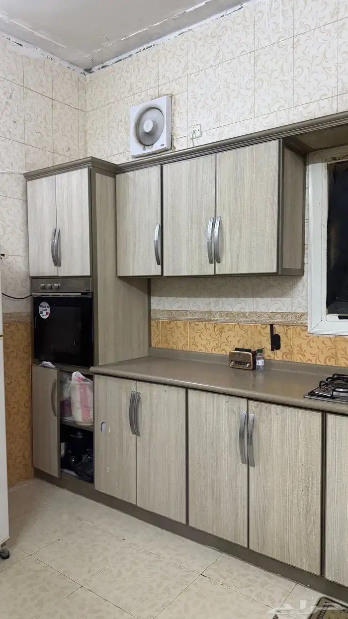 دولاب للبيع 0