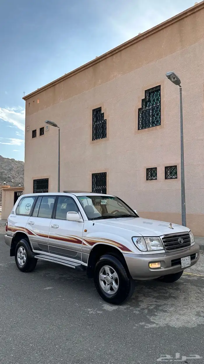 جيب لاندكروزر 0