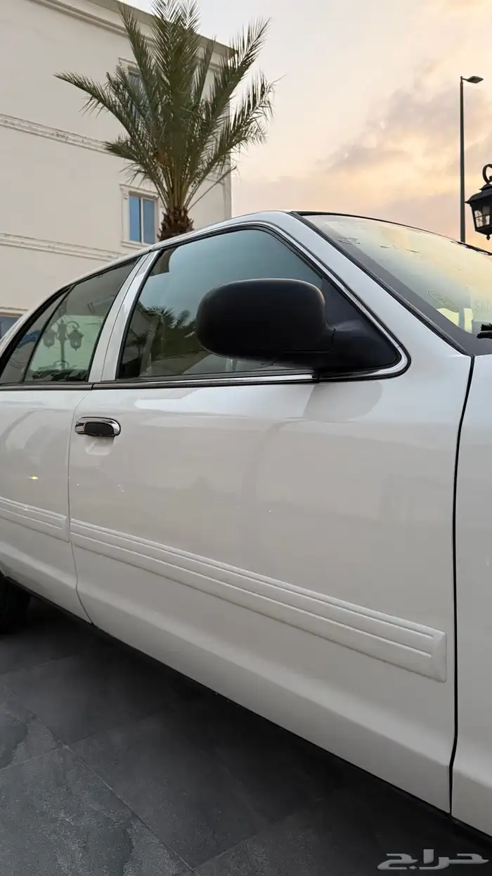 فورد كراون فكتوريا 2011 مدني مخزن 16