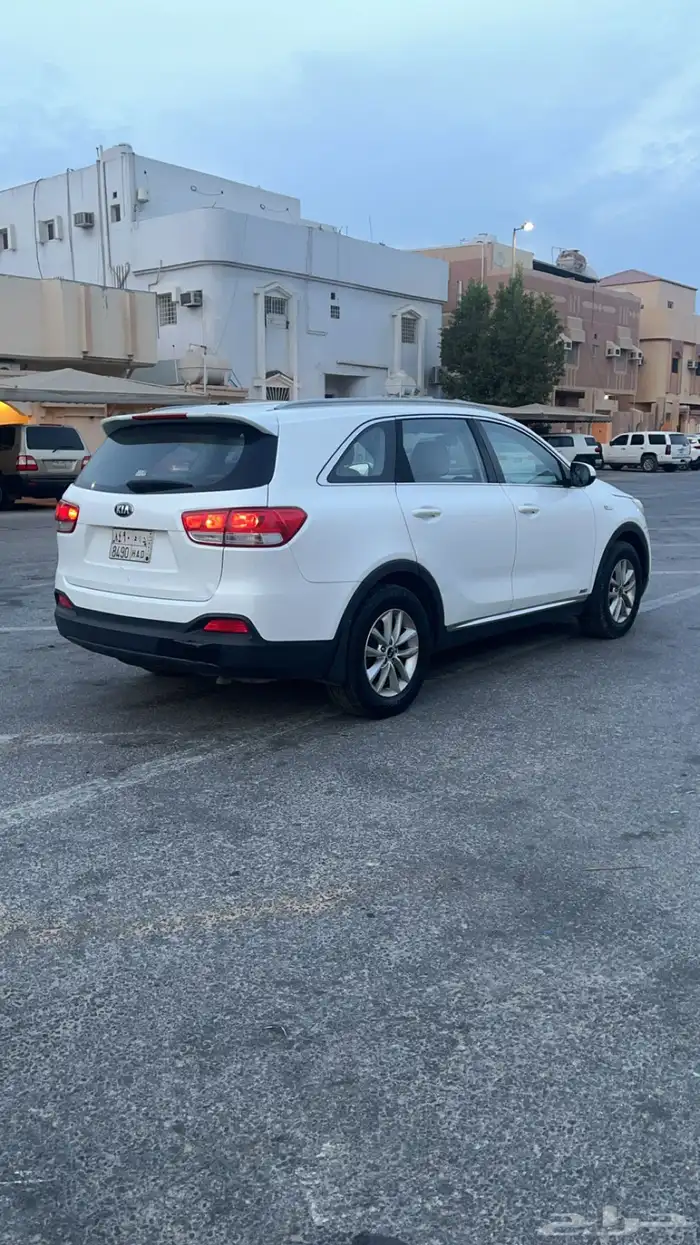 كيا سورنتو 2016 3