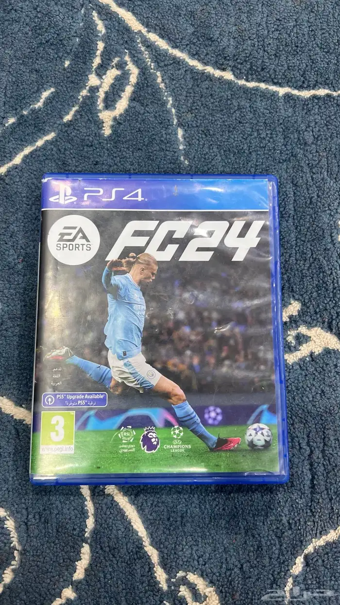 اشرطه سوني 4 مع يدين للعب للبيع 10