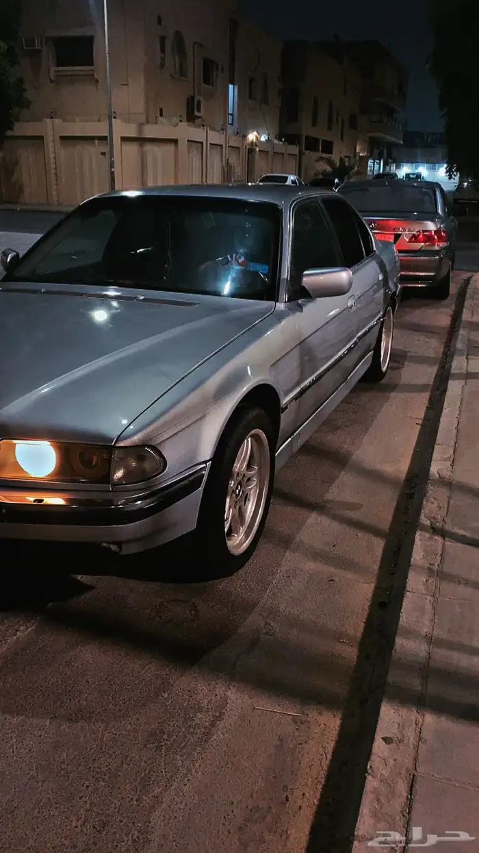 للبيع بي ام 6