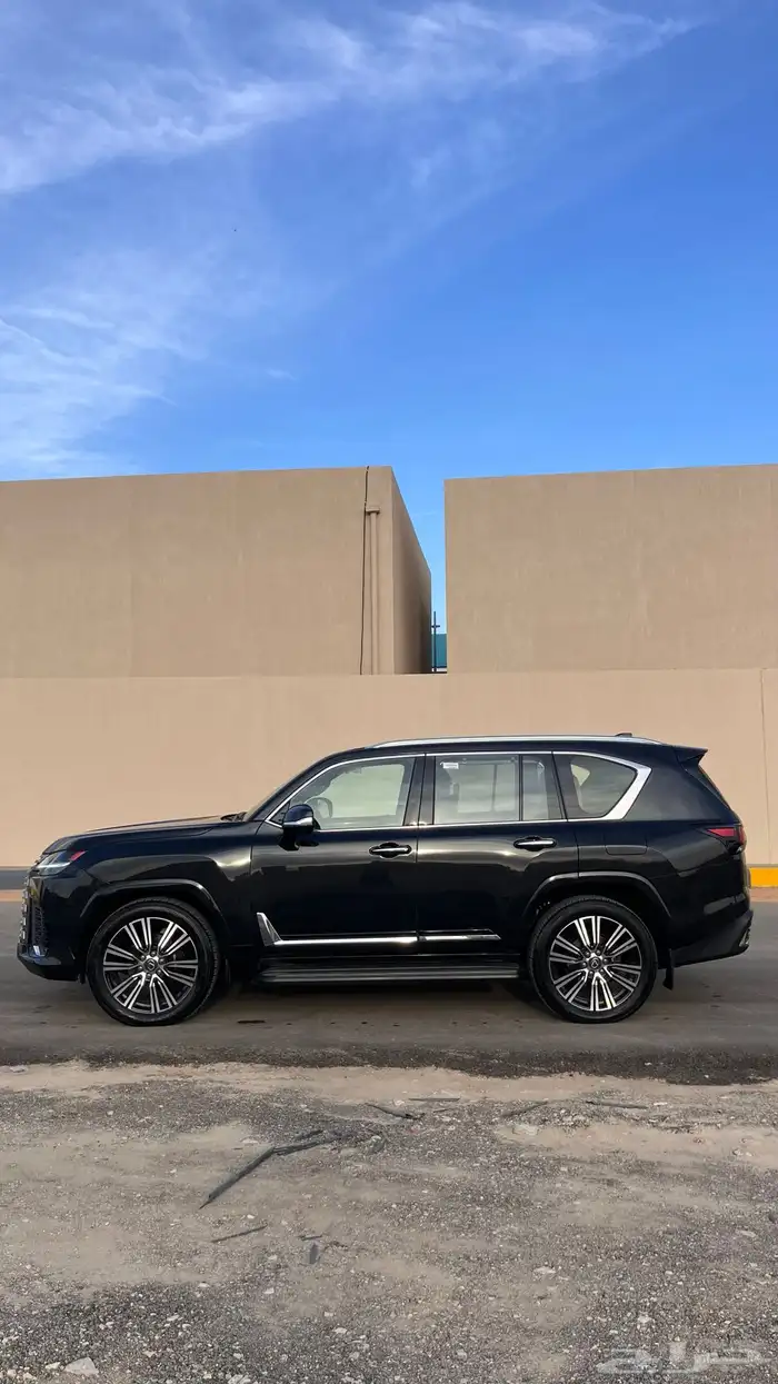 لكزس 2025 BB سعودي 7