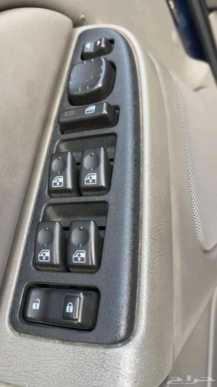 جمس مخزن ماشي 100 الف فقط 2006 33