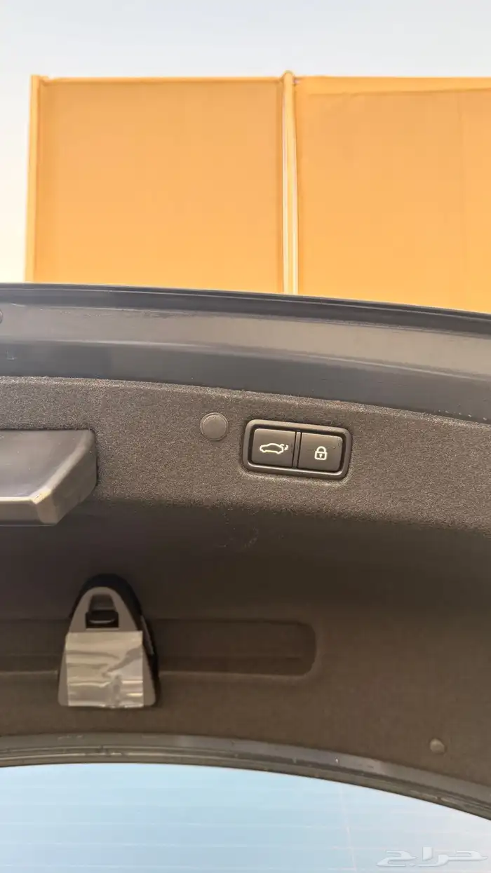 هيونداي ازيرا 2022 ( بنزين) v6 فل كامل 17