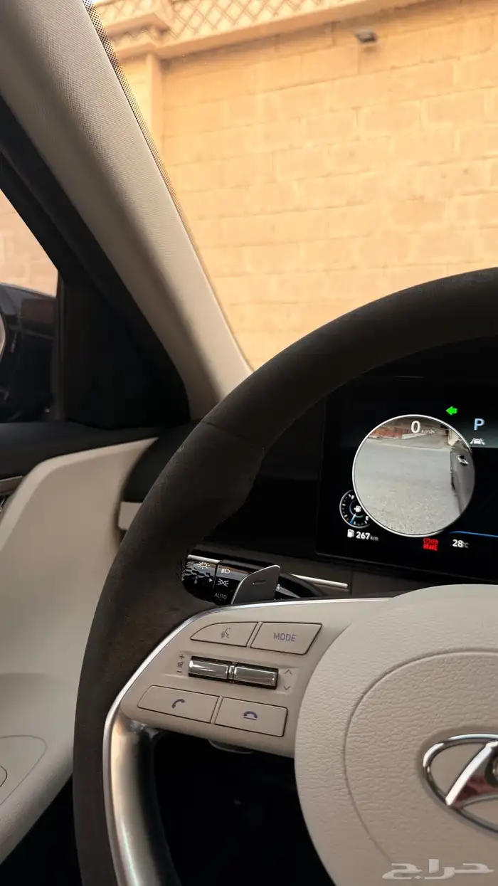 هيونداي ازيرا 2022 ( بنزين) v6 فل كامل 10