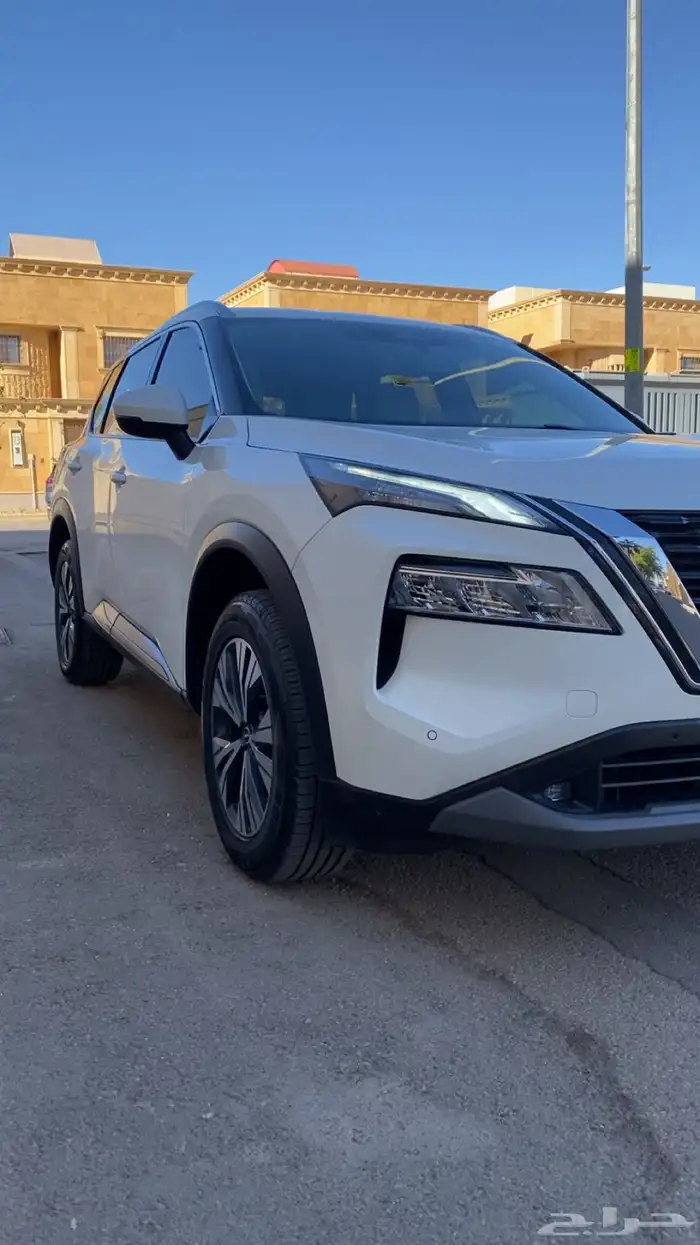 نيسان اكستريل 8