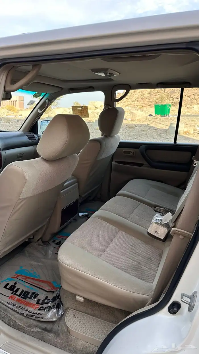 جيب لاندكروزر 13