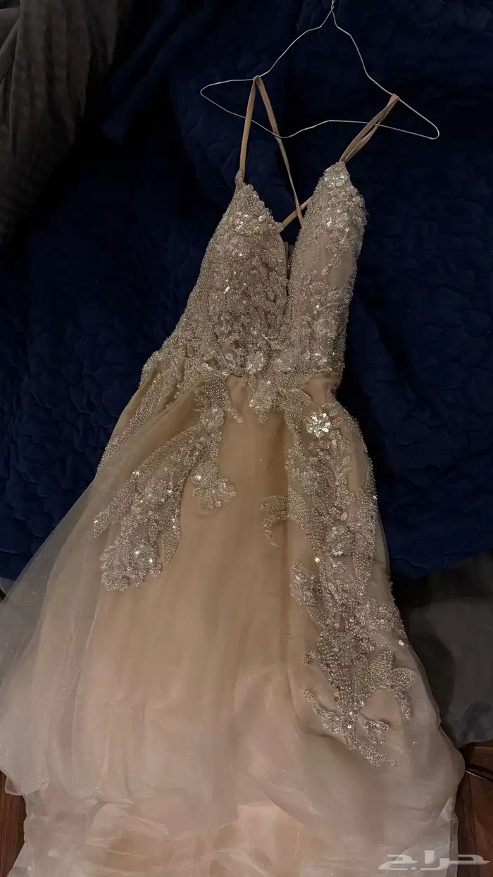 مجموعة فستانين فخمه للبيع بتبوك 2