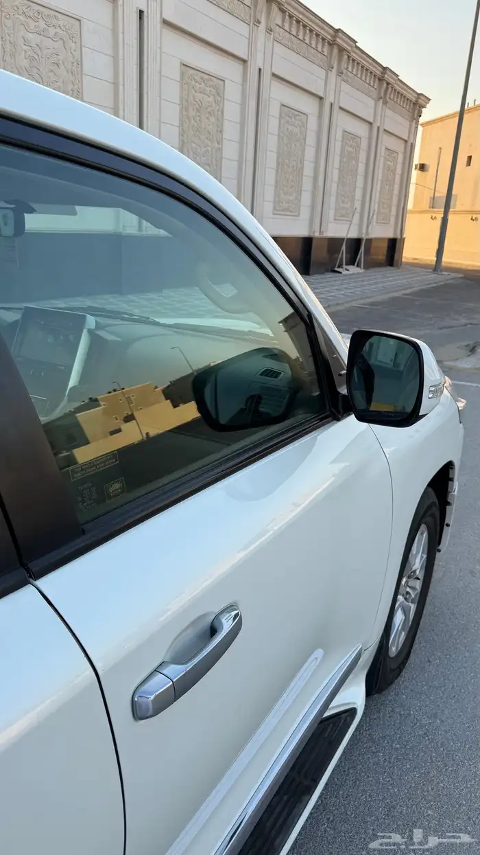 لاندكروزر GX.R 3 موديل 2018 شرط 33