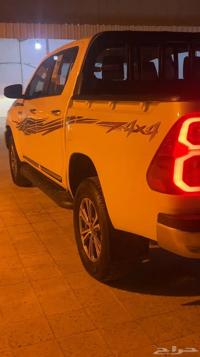 هايلوكس 2024 دبل اتوماتيك بنزين 7