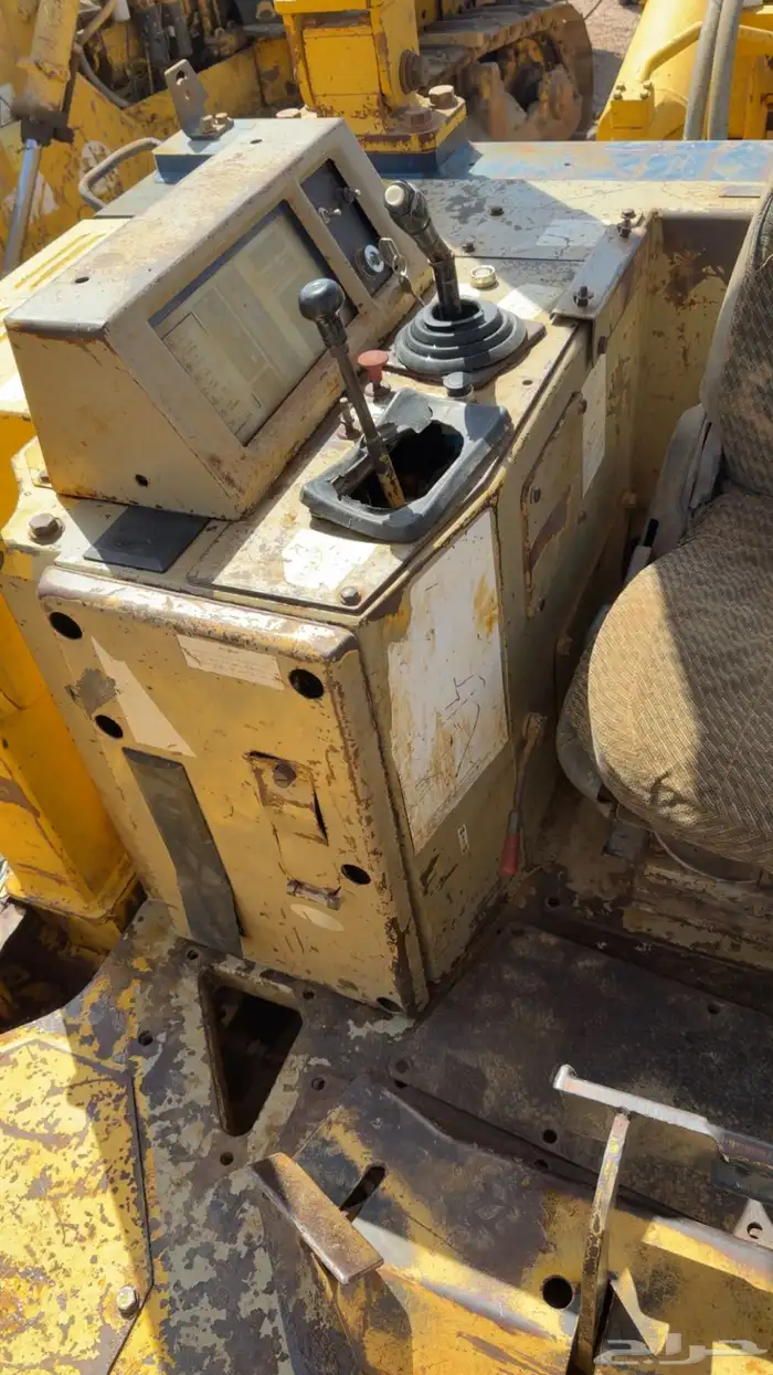 للبيع بلدوزر 155 خط ازرق 14