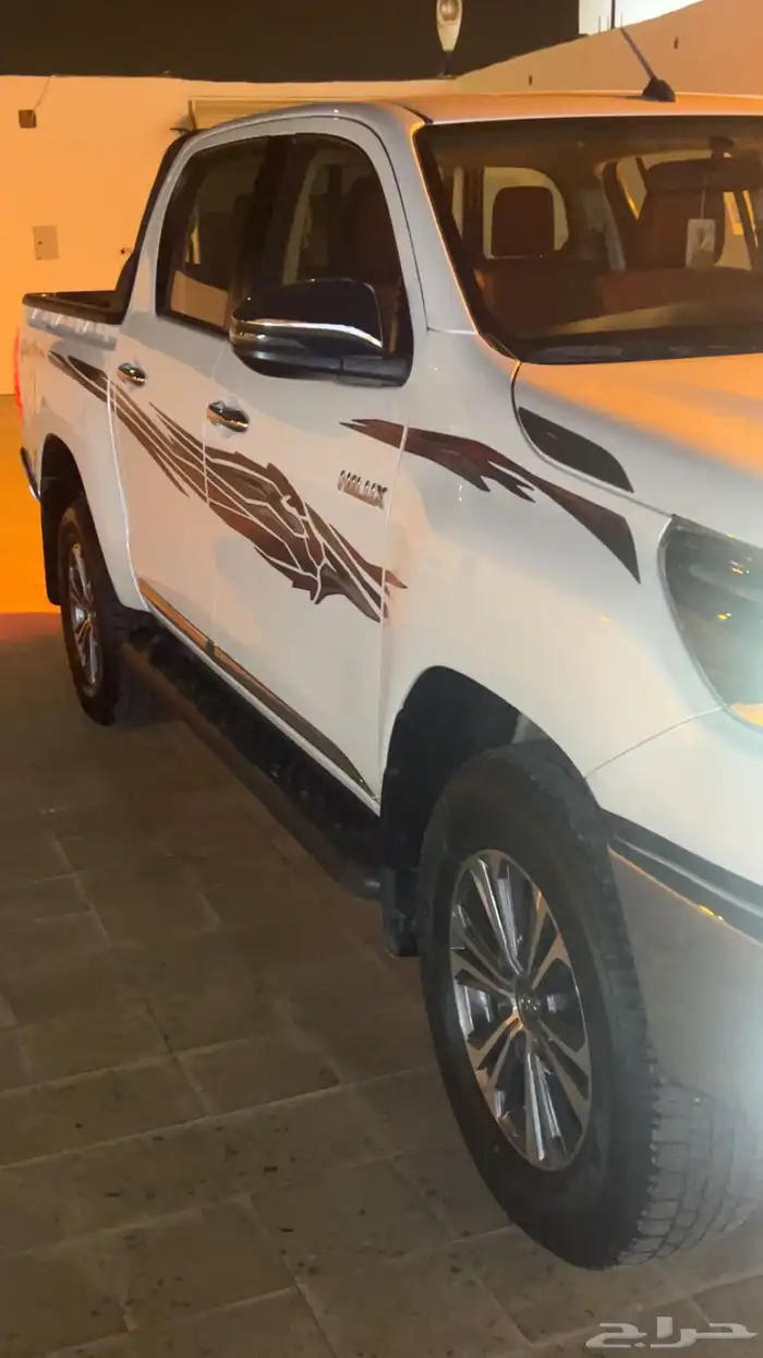 هايلوكس 2024 دبل اتوماتيك بنزين 5