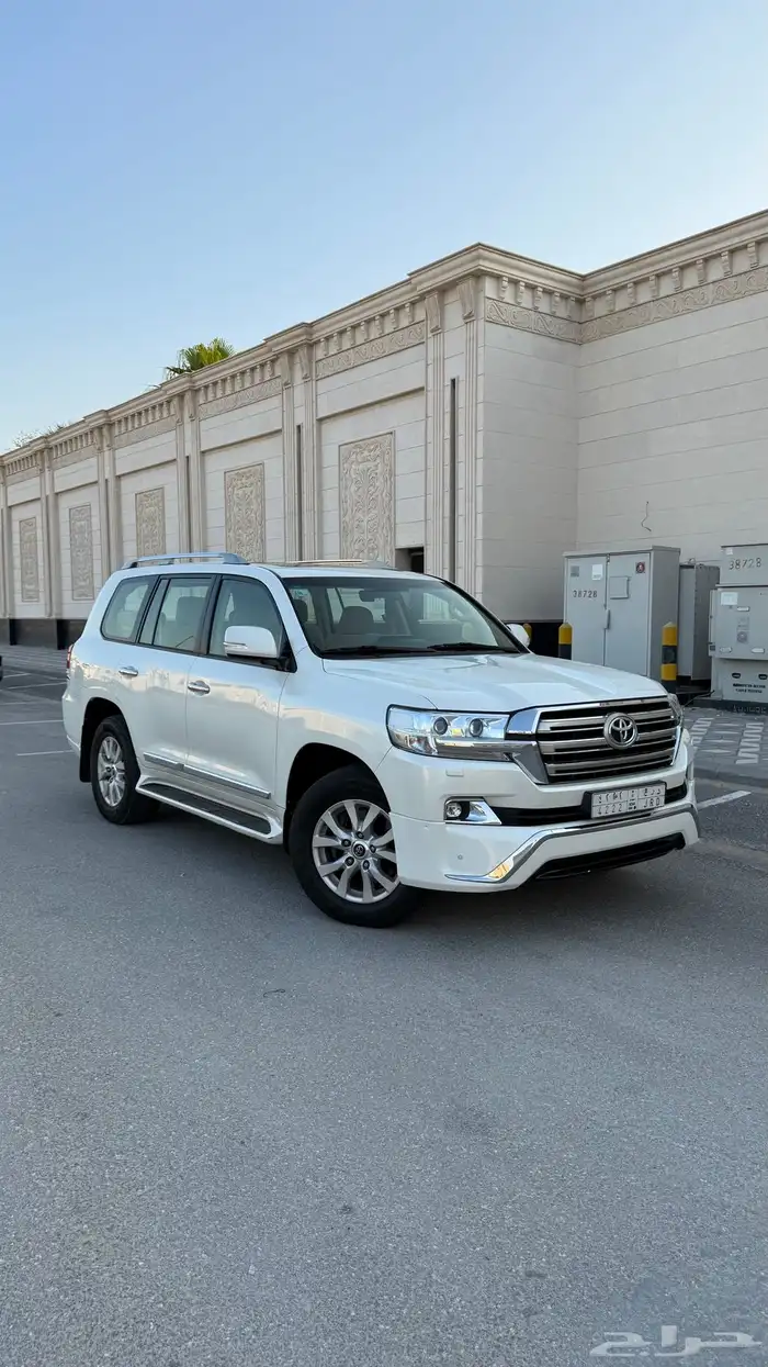 لاندكروزر GX.R 3 موديل 2018 شرط 1