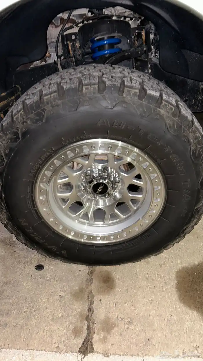 جنوط kmc وكفرات نص حجري 0