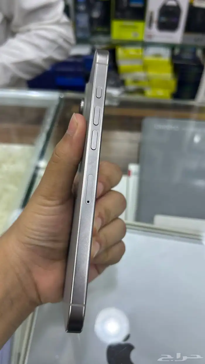 ايفون 16 برو ماكس الجوال بحاله الوكاله موجود تابي وتمارا 5