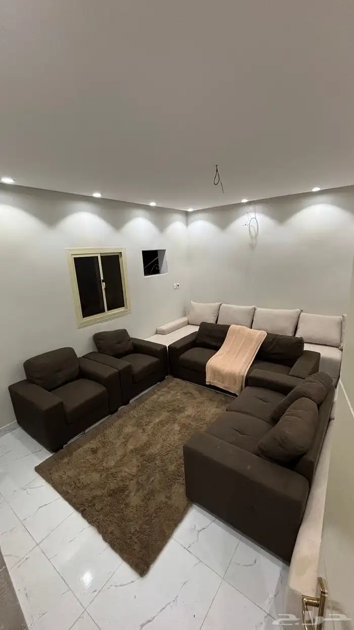 كنب للبيع بحاله جيده 2