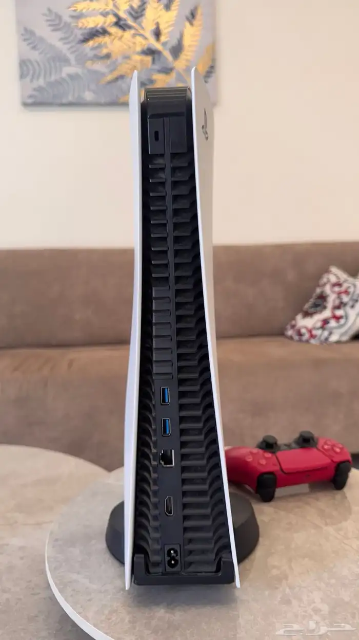 بلاستيشن 5 مدخل اشرطة 2