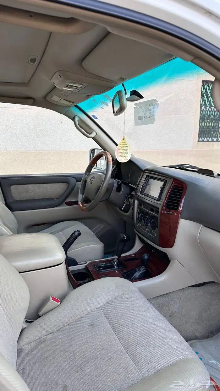 جيب لاندكروزر 15