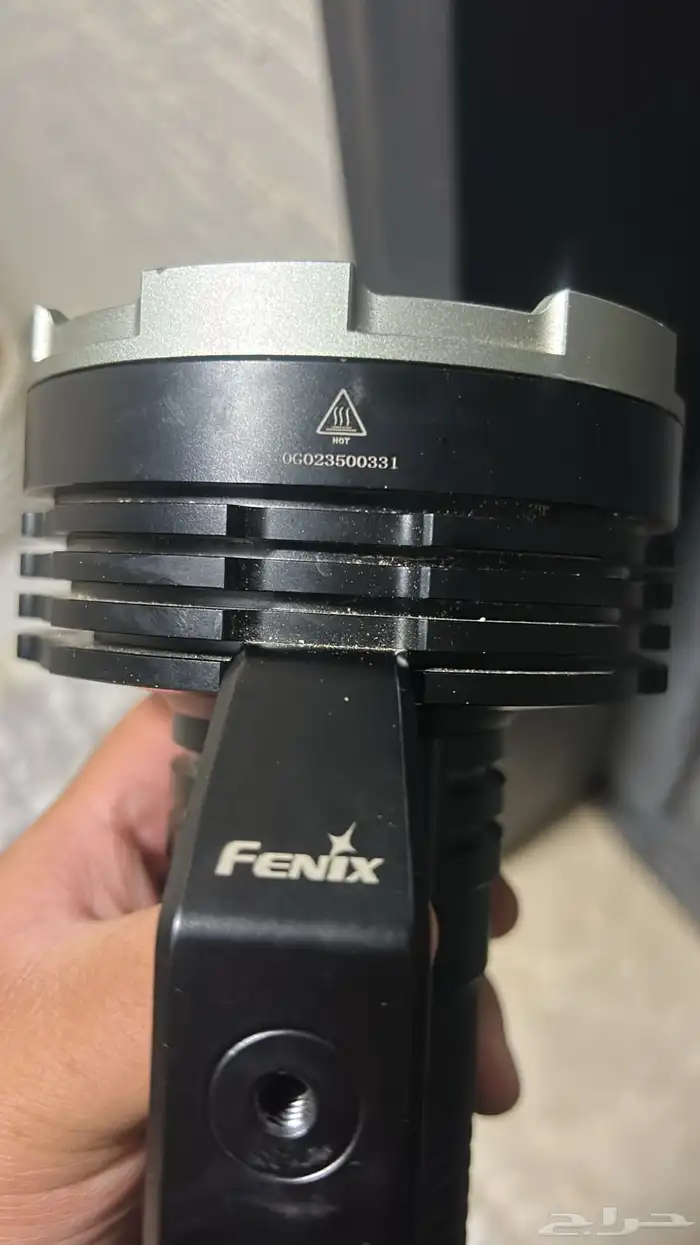 كشاف فنكس 18 لومنز جديد بكرتونه بضمانه فاتورته له معي 3 شهو 0