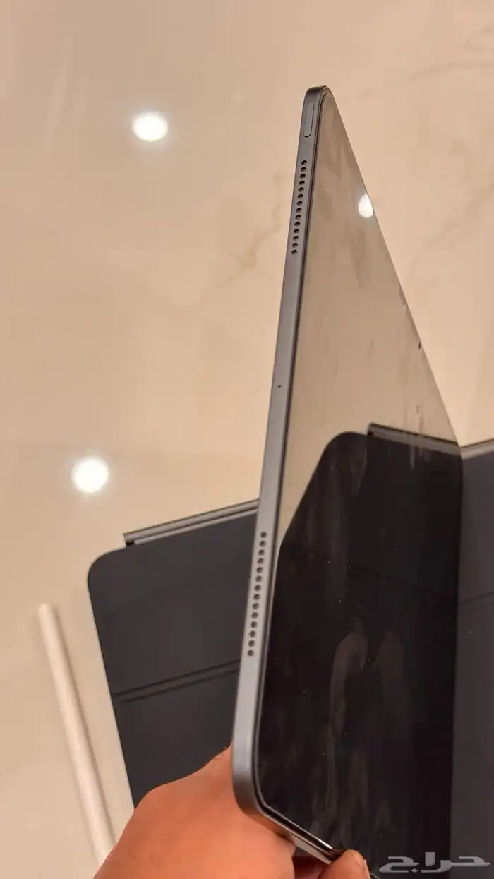 ايباد برو 13 m4 512 مع هدايا كيبورد وقلم 3