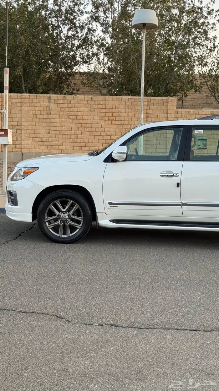 لكزس 2012 سعودي 10