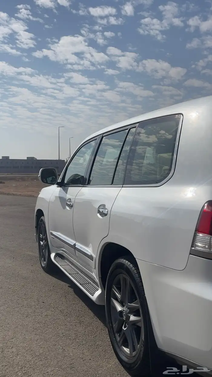 جيب لكزس 2013 8