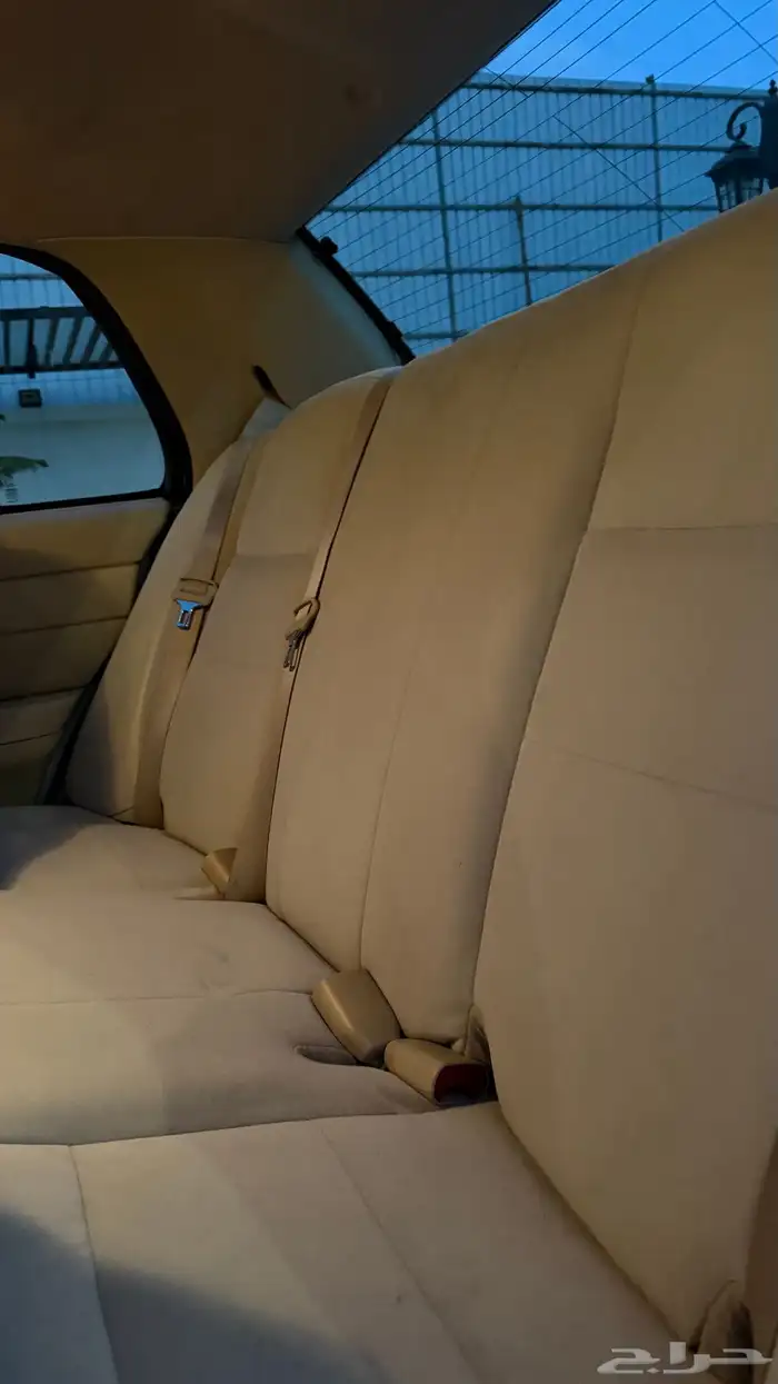 فورد كراون فكتوريا 2011 مدني مخزن 44