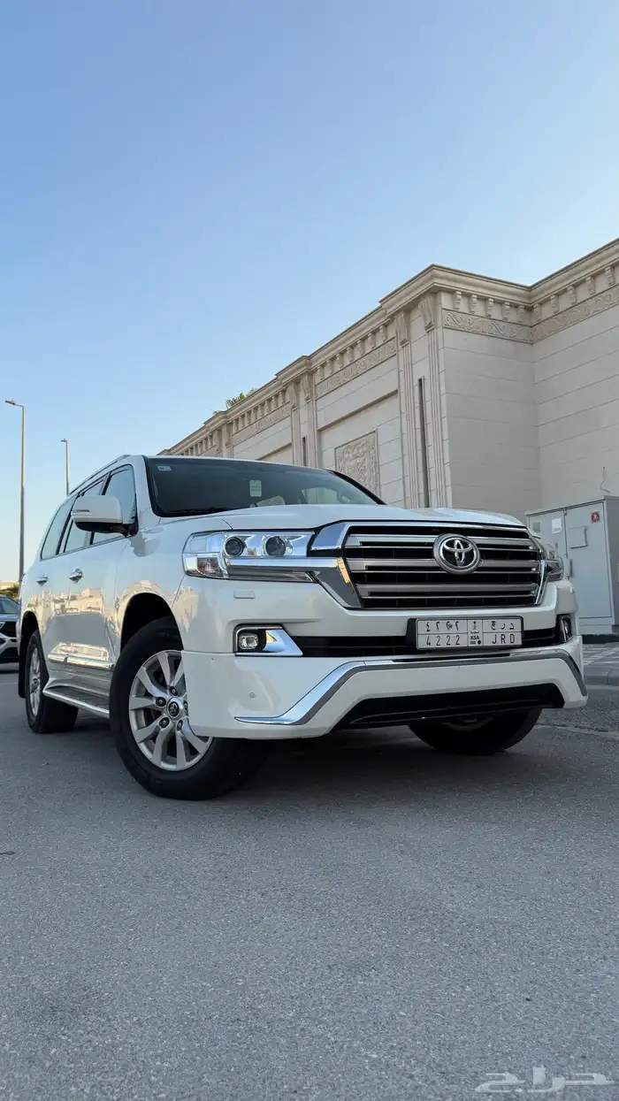 لاندكروزر GX.R 3 موديل 2018 شرط 0