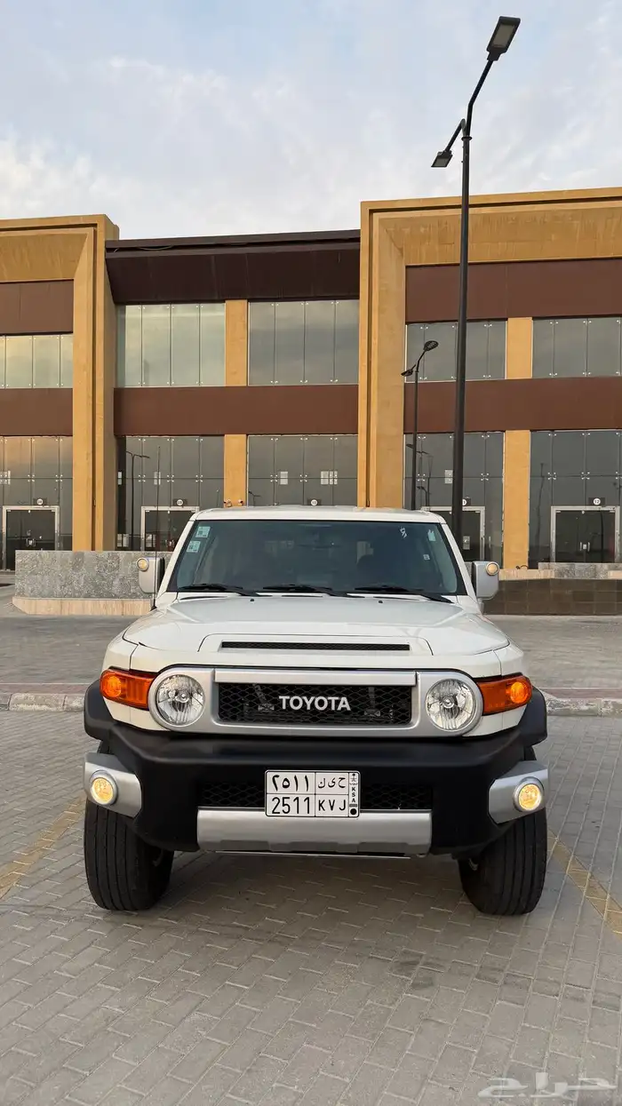 تايوتا FJ موديل 2016 1