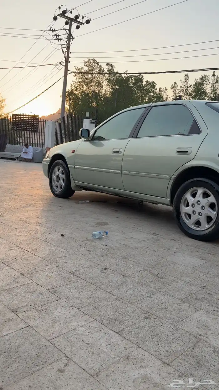 للبيع كامري 2001 8