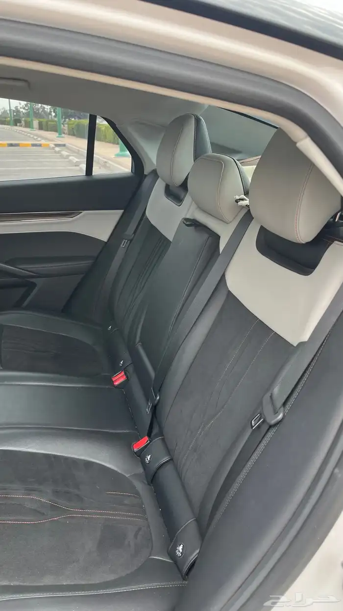 فورد تورس 2023 تيتانيوم فل كامل مستعجل 8