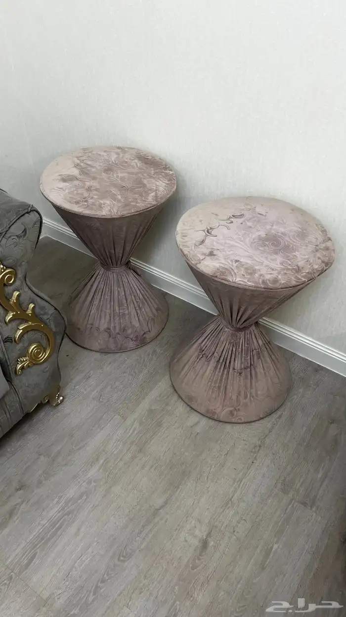 ثلاث كنبات و كرسين 4