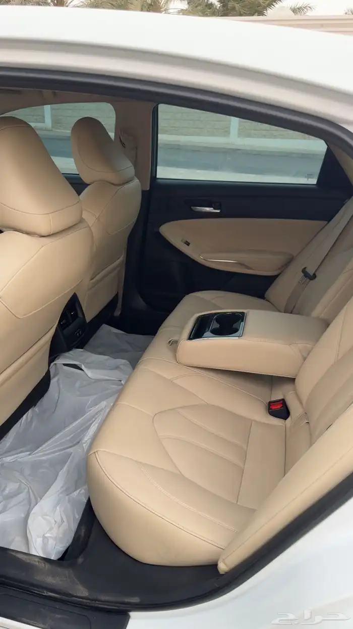 للبيع افالون ممشى قليل2020 مالك اول من الوكالة بدي وكالة 5