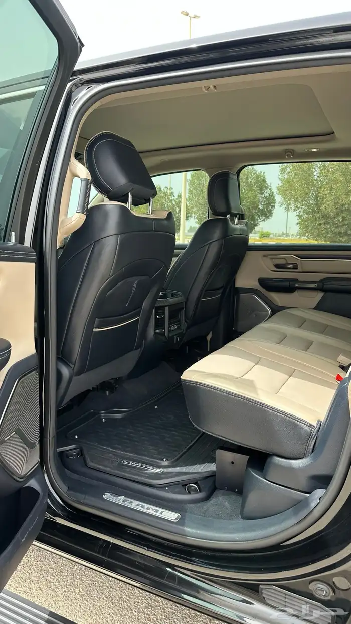 Dodge Ram Limited 2021 V8 37