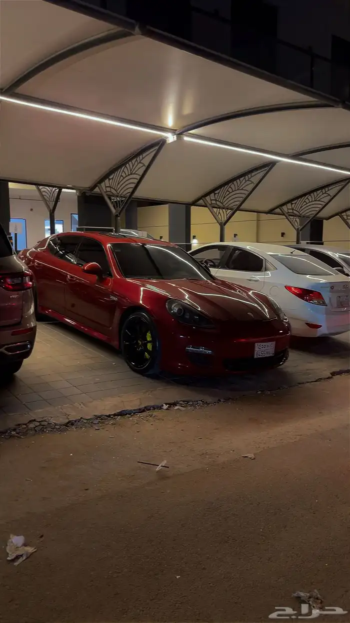 بورش باناميرا 2011 1