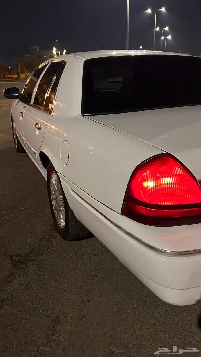 فورد ماركيز 2011 5