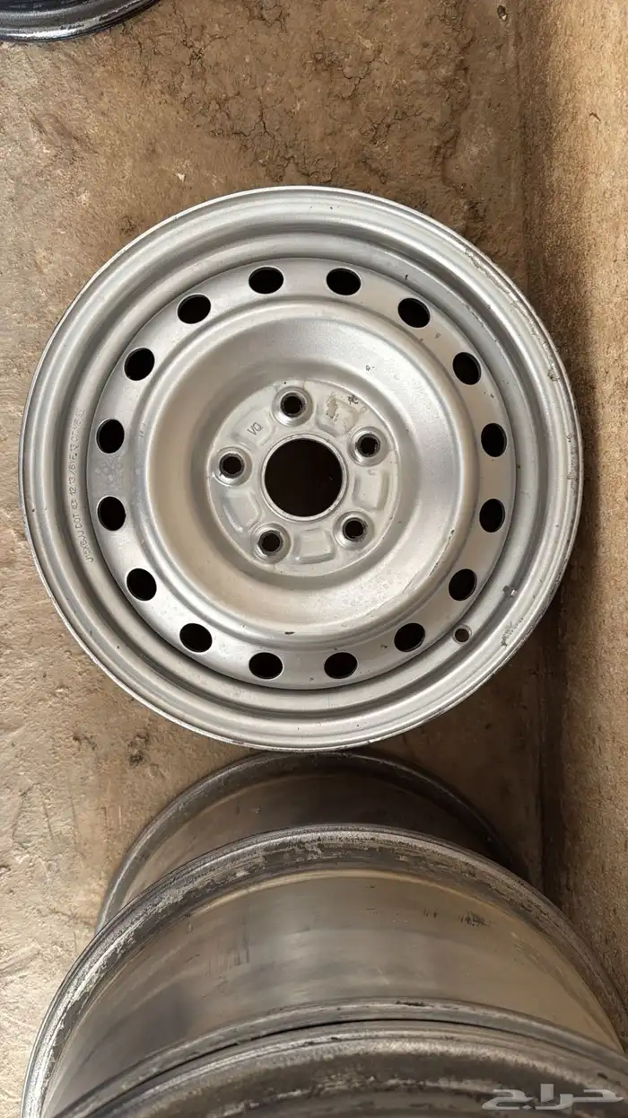 للبيع جنوط هايلوكس 1