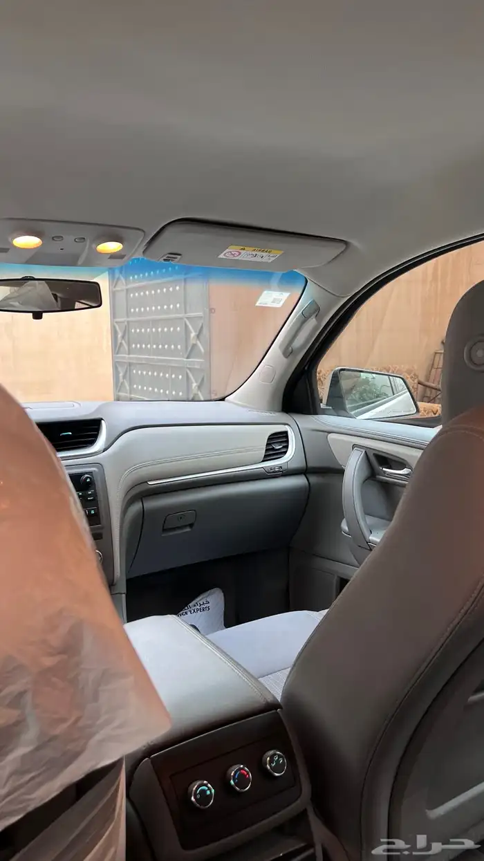 شفرولية ترافيس 2017V6 عداد قليل سعودي صيانات منتظمه بالوكال 64