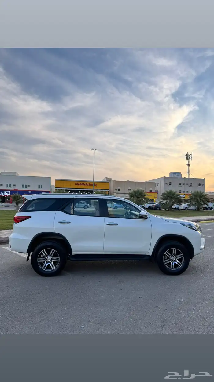 فورشنر 2022 6 سلندر VX 9