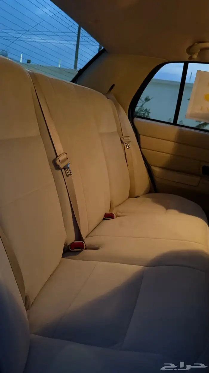 فورد كراون فكتوريا 2011 مدني مخزن 48