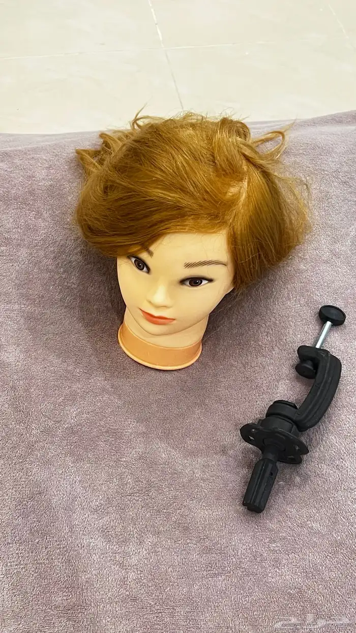 مانيكان رأس شعر طبيعي للبيع 150 ريال مع الستاند 0