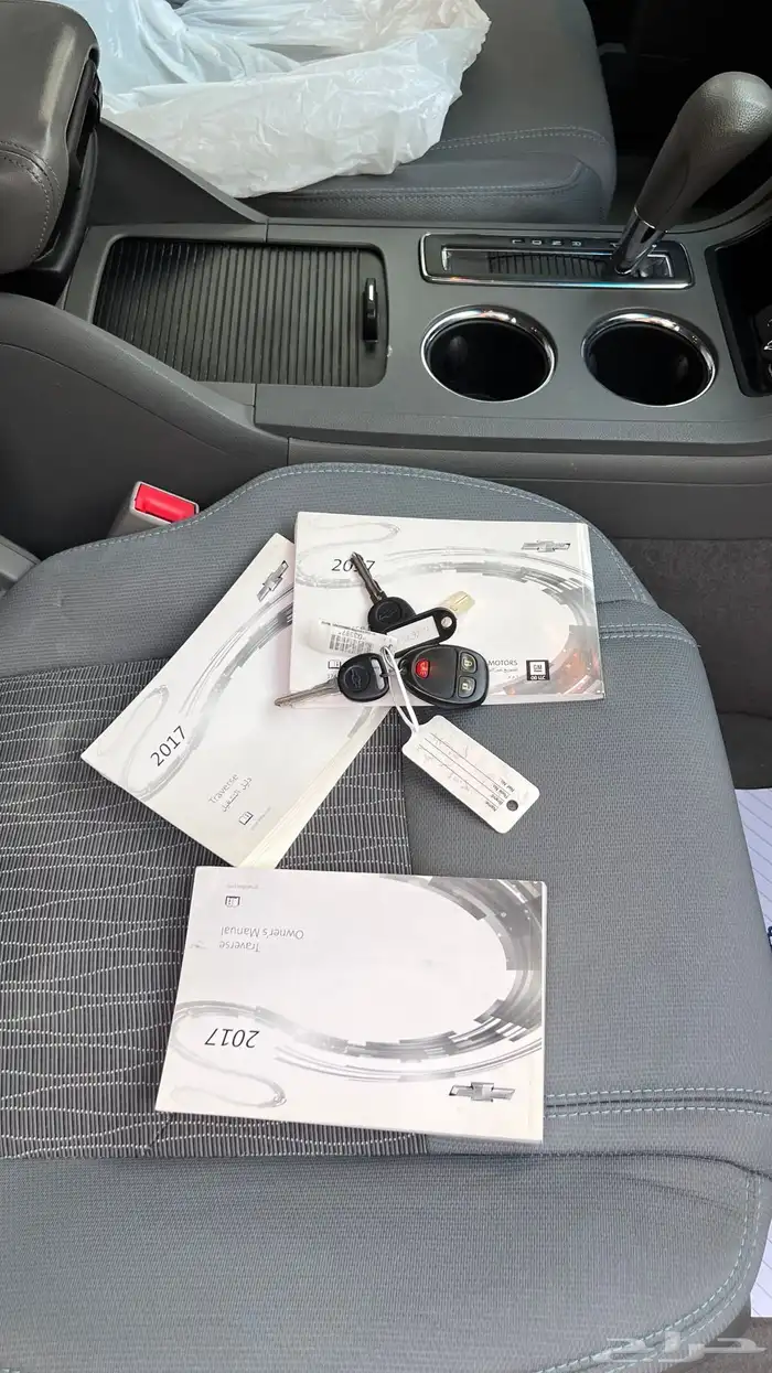 شفرولية ترافيس 2017V6 عداد قليل سعودي صيانات منتظمه بالوكال 49