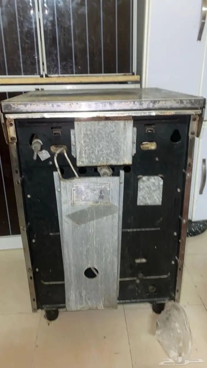 بوتاجاز اربعة عيون مع اصطوانة غاز 3