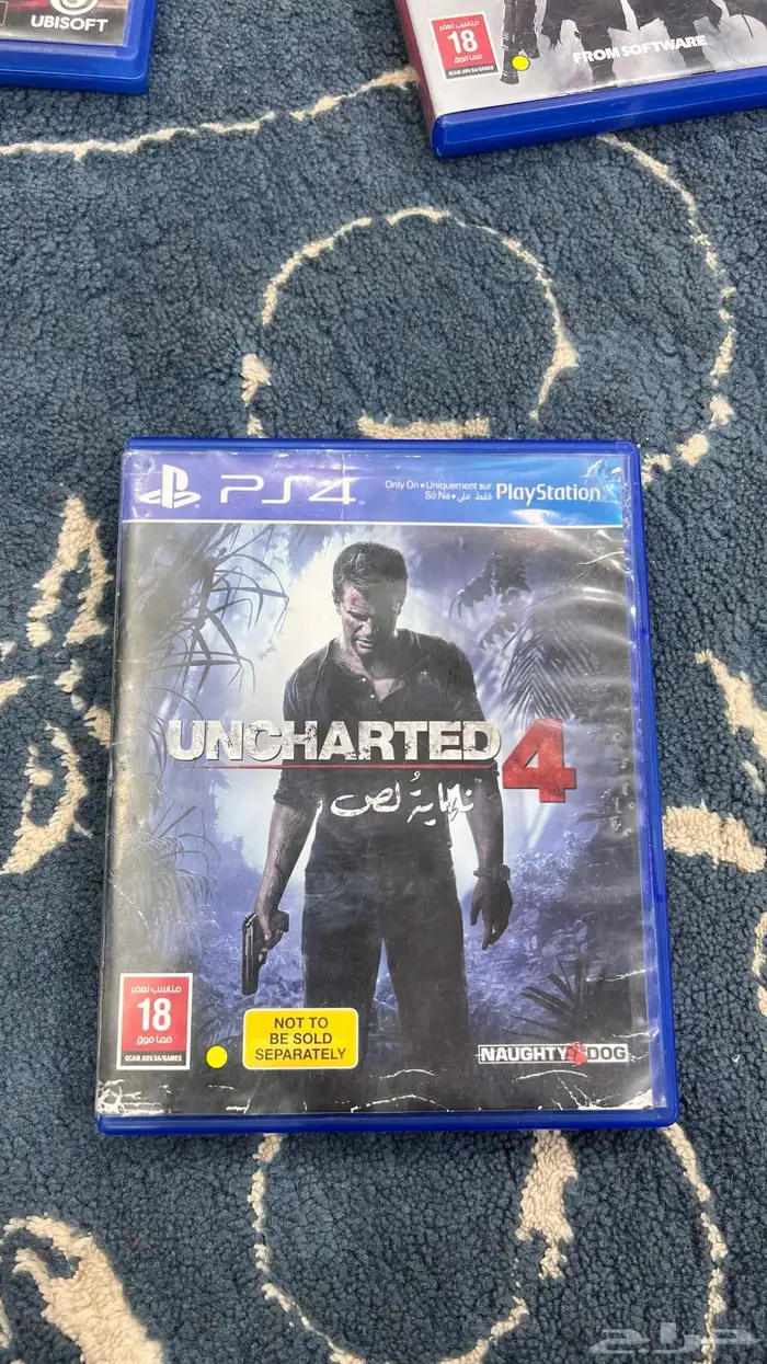 اشرطه سوني 4 مع يدين للعب للبيع 2