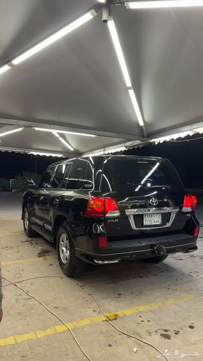 جيب تويوتا GX.R مرهم 15 VX.R موديله 2011 3