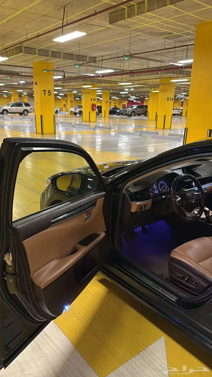 لكزس 350 2018 ES 32