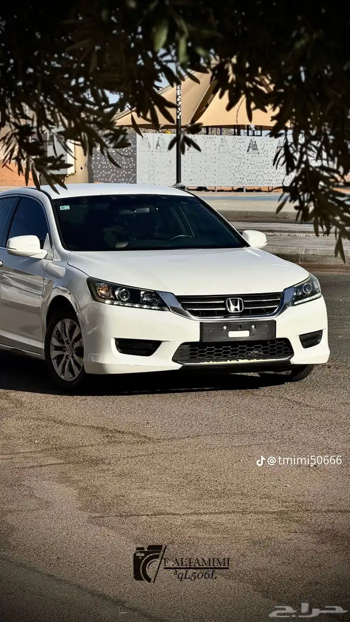 للبيع هوندا اكورد موديل 2013 ستاندر سعودي 3